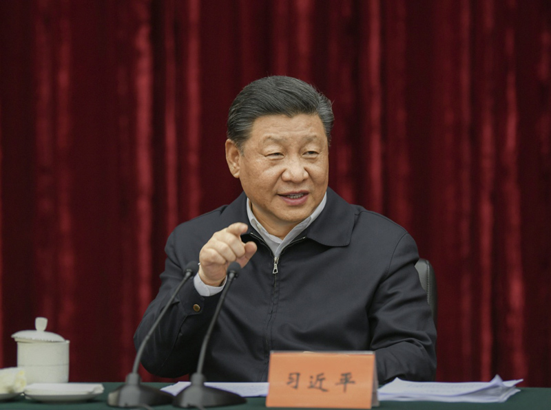 2019年4月15日至17日，中共中央總書記、國家主席、中央軍委主席習(xí)近平在重慶考察，并主持召開解決“兩不愁三保障”突出問題座談會。這是4月16日下午，習(xí)近平主持召開解決“兩不愁三保障”突出問題座談會并發(fā)表重要講話。新華社記者 謝環(huán)馳 攝