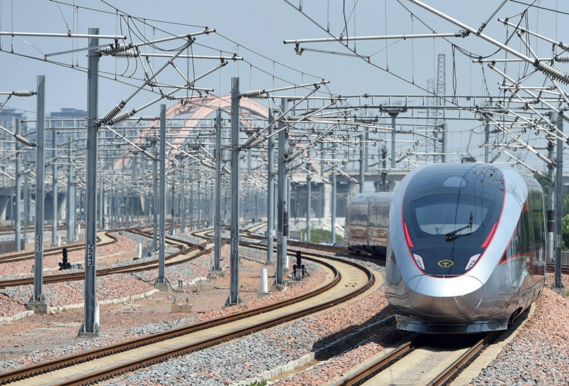 2022年6月20日，濟鄭高鐵鄭州首發(fā)G9206次列車駛出鄭州東站。